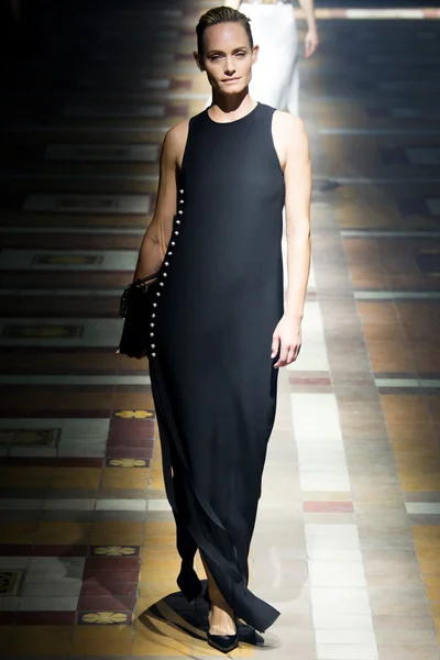 Look 2